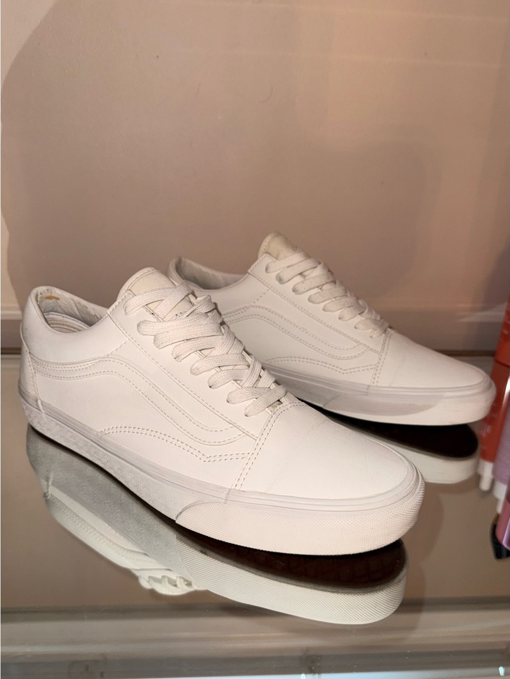 VANS Classic White Low-Top Men's Sneakers